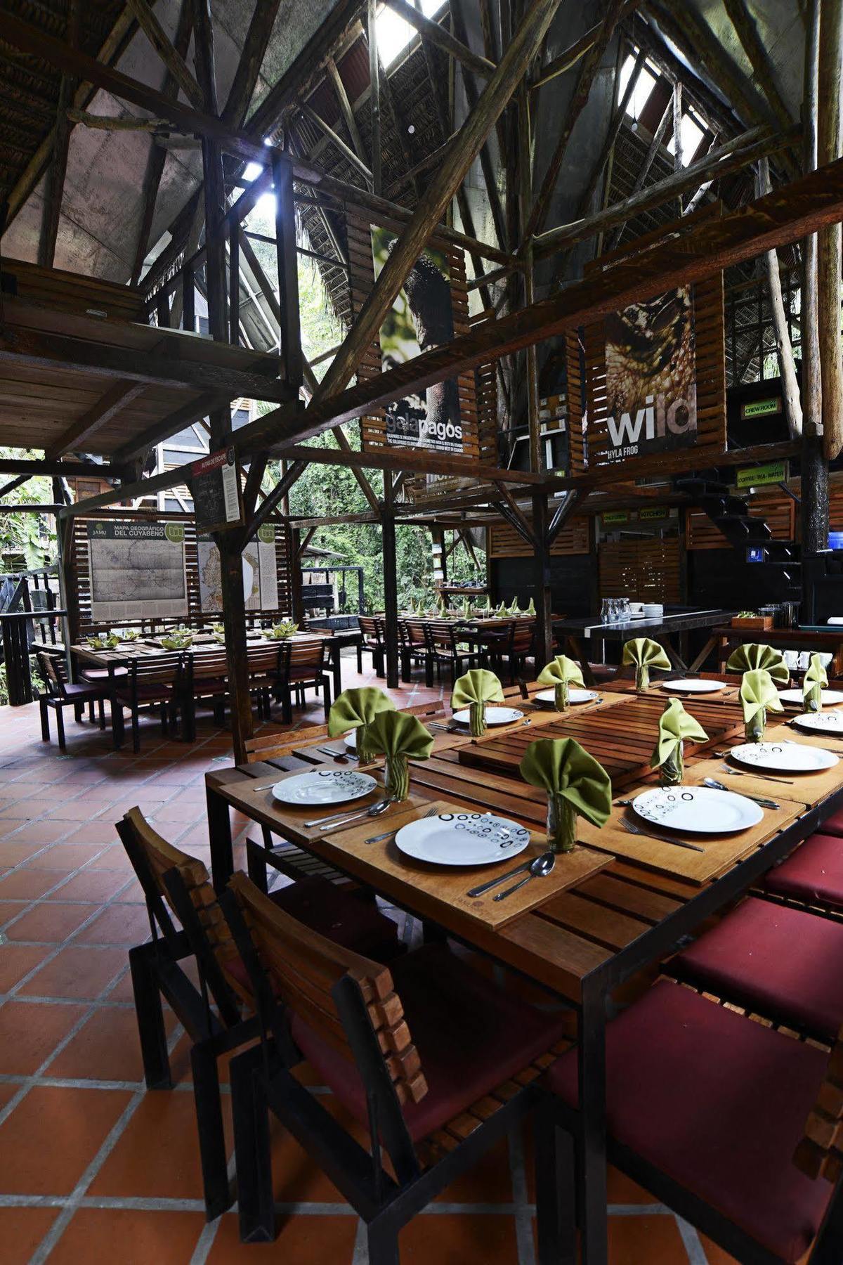 Jamu Lodge Puerto Montufar Екстер'єр фото