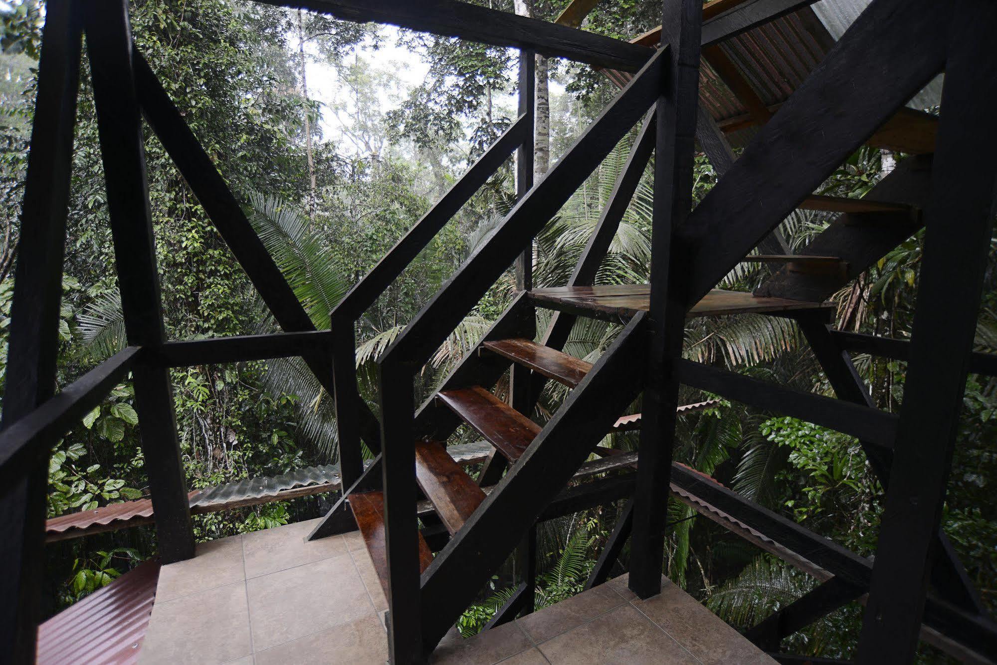 Jamu Lodge Puerto Montufar Екстер'єр фото